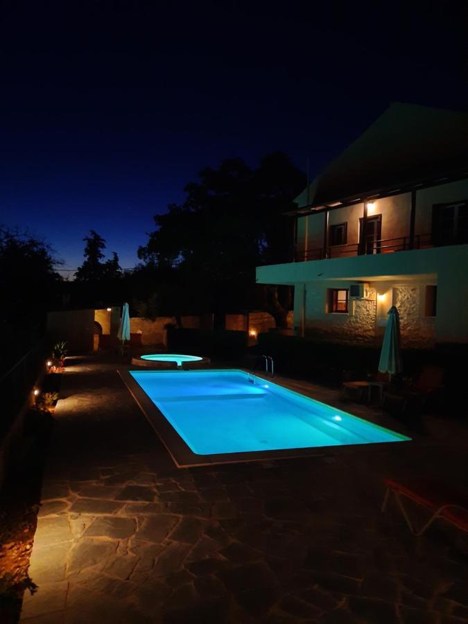 Villa Maragoudi Arménoi Exterior photo